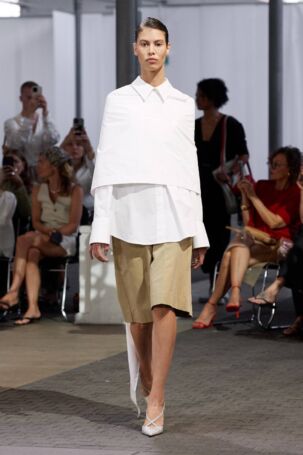 8/32 | HERSKIND Spring 2025 | Photo: James Cochrane | Courtesy of Copenhagen Fashion Week HERSKIND Spring 2025 | Photo: James Cochrane | Courtesy of Copenhagen Fashion Week