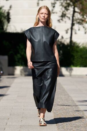 3/24 | Lovechild 1979 Spring 2025 | Photo: James Cochrane | Courtesy of Copenhagen Fashion Week Lovechild 1979 Spring 2025 | Photo: James Cochrane | Courtesy of Copenhagen Fashion Week