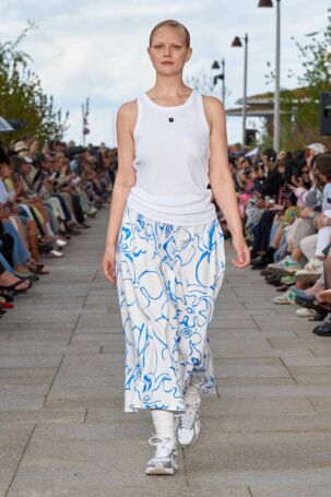5/30 | Marimekko Spring 2025 | Photo: James Cochrane | Courtesy of Copenhagen Fashion Week Marimekko Spring 2025 | Photo: James Cochrane | Courtesy of Copenhagen Fashion Week