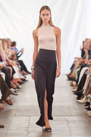 4/26 | Remain Spring 2025 | Photo: James Cochrane | Courtesy of Copenhagen Fashion Week Remain Spring 2025 | Photo: James Cochrane | Courtesy of Copenhagen Fashion Week