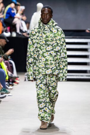 7/27 | Rolf Ekroth Spring 2025 | Photo: James Cochrane | Courtesy of Copenhagen Fashion Week Rolf Ekroth Spring 2025 | Photo: James Cochrane | Courtesy of Copenhagen Fashion Week
