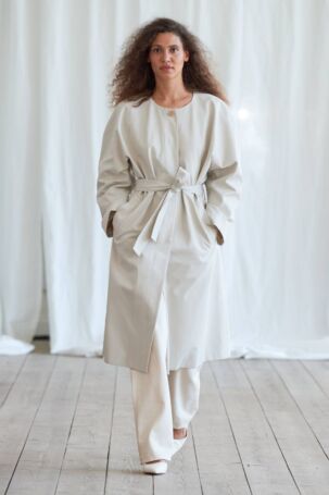 1/30 | Skall Studio Spring 2025 | Photo: James Cochrane | Courtesy of Copenhagen Fashion Week Skall Studio Spring 2025 | Photo: James Cochrane | Courtesy of Copenhagen Fashion Week