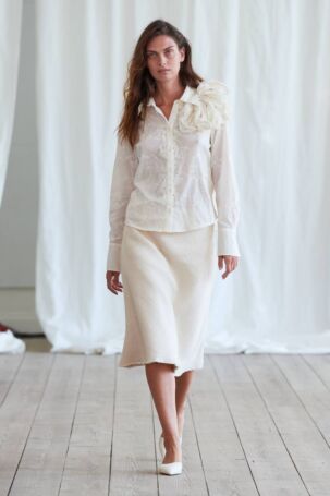 5/30 | Skall Studio Spring 2025 | Photo: James Cochrane | Courtesy of Copenhagen Fashion Week Skall Studio Spring 2025 | Photo: James Cochrane | Courtesy of Copenhagen Fashion Week