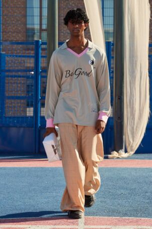 4/28 | Stamm Spring 2025 | Photo: James Cochrane | Courtesy of Copenhagen Fashion Week Stamm Spring 2025 | Photo: James Cochrane | Courtesy of Copenhagen Fashion Week