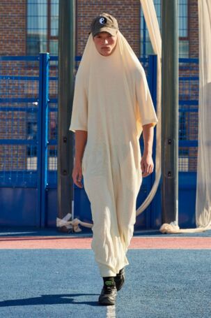 9/28 | Stamm Spring 2025 | Photo: James Cochrane | Courtesy of Copenhagen Fashion Week Stamm Spring 2025 | Photo: James Cochrane | Courtesy of Copenhagen Fashion Week