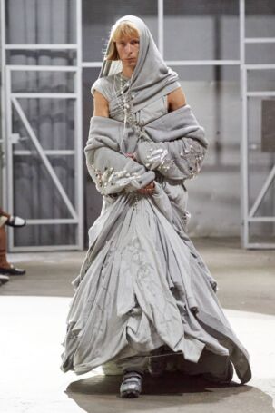 10/81 | Luiza Bachofer at Swedish School of Textiles Spring 2025 | Photo: James Cochrane | Courtesy of Copenhagen Fashion Week Luiza Bachofer at Swedish School of Textiles Spring 2025 | Photo: James Cochrane | Courtesy of Copenhagen Fashion Week