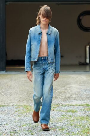 2/20 | Won Hundred Spring 2025 | Photo: James Cochrane | Courtesy of Copenhagen Fashion Week Won Hundred Spring 2025 | Photo: James Cochrane | Courtesy of Copenhagen Fashion Week