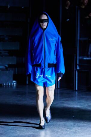 8/29 | Anonymous Club Spring 2025 | Photo: Finnegan Koichi Godenschweger | Courtesy of Berlin Fashion Week Anonymous Club Spring 2025 | Photo: Finnegan Koichi Godenschweger | Courtesy of Berlin Fashion Week