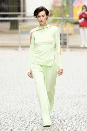 1/39 | Avenir Spring 2025 | Photo: Boris Marberg | Courtesy of Berlin Fashion Week Avenir Spring 2025 | Photo: Boris Marberg | Courtesy of Berlin Fashion Week