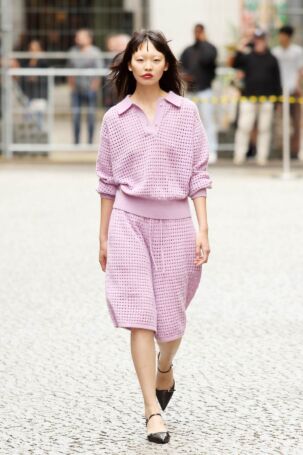 9/39 | Avenir Spring 2025 | Photo: Boris Marberg | Courtesy of Berlin Fashion Week Avenir Spring 2025 | Photo: Boris Marberg | Courtesy of Berlin Fashion Week