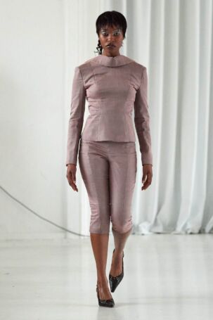9/27 | Clara Colette Miramon Spring 2025 | Photo: Andrew Thomas | Courtesy of Berlin Fashion Week Clara Colette Miramon Spring 2025 | Photo: Andrew Thomas | Courtesy of Berlin Fashion Week