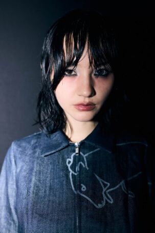 9/27 | Clara Colette Miramon Spring 2025 Backstage | Photo: Anasteisha Danger | Courtesy of Berlin Fashion Week Clara Colette Miramon Spring 2025 Backstage | Photo: Anasteisha Danger | Courtesy of Berlin Fashion Week