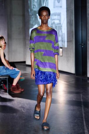 2/24 | Claudia Skoda Spring 2025 | Photo: Finnegan Koichi Godenschweger | Courtesy of Berlin Fashion Week Claudia Skoda Spring 2025 | Photo: Finnegan Koichi Godenschweger | Courtesy of Berlin Fashion Week