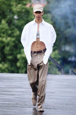 7/29 | GmbH Spring 2025 | Photo: Finnegan Koichi Godenschweger | Courtesy of Berlin Fashion Week GmbH Spring 2025 | Photo: Finnegan Koichi Godenschweger | Courtesy of Berlin Fashion Week