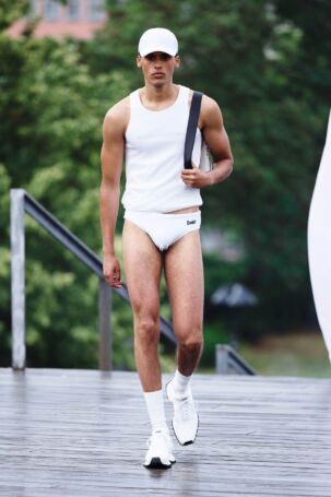 8/29 | GmbH Spring 2025 | Photo: Finnegan Koichi Godenschweger | Courtesy of Berlin Fashion Week GmbH Spring 2025 | Photo: Finnegan Koichi Godenschweger | Courtesy of Berlin Fashion Week