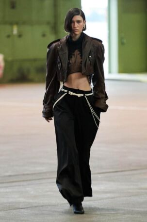7/30 | Haderlump Spring 2025 | Photo: Andrew Thomas | Courtesy of Berlin Fashion Week Haderlump Spring 2025 | Photo: Andrew Thomas | Courtesy of Berlin Fashion Week