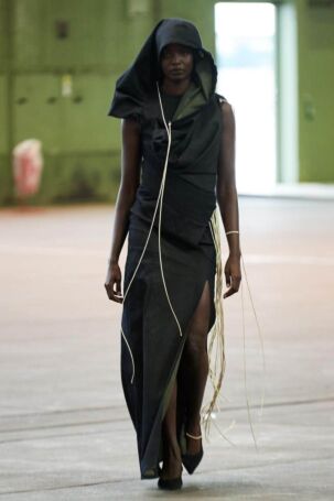 11/30 | Haderlump Spring 2025 | Photo: Andrew Thomas | Courtesy of Berlin Fashion Week Haderlump Spring 2025 | Photo: Andrew Thomas | Courtesy of Berlin Fashion Week