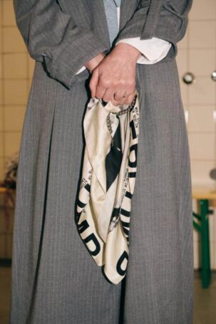 2/54 | Haderlump Spring 2025 Backstage | Photo: Ben Mönks | Courtesy of Berlin Fashion Week Haderlump Spring 2025 Backstage | Photo: Ben Mönks | Courtesy of Berlin Fashion Week