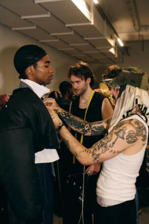 4/54 | Haderlump Spring 2025 Backstage | Photo: Ben Mönks | Courtesy of Berlin Fashion Week Haderlump Spring 2025 Backstage | Photo: Ben Mönks | Courtesy of Berlin Fashion Week