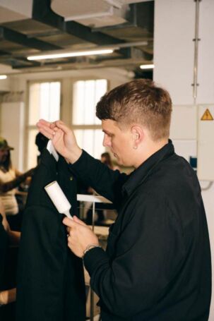 11/54 | Haderlump Spring 2025 Backstage | Photo: Ben Mönks | Courtesy of Berlin Fashion Week Haderlump Spring 2025 Backstage | Photo: Ben Mönks | Courtesy of Berlin Fashion Week