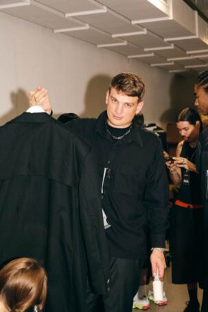 12/54 | Haderlump Spring 2025 Backstage | Photo: Ben Mönks | Courtesy of Berlin Fashion Week Haderlump Spring 2025 Backstage | Photo: Ben Mönks | Courtesy of Berlin Fashion Week