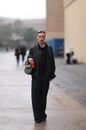 10/42 | Haderlump Spring 2025 Street Style | Photo: Jeremy Moeller | Courtesy of Berlin Fashion Week Haderlump Spring 2025 Street Style | Photo: Jeremy Moeller | Courtesy of Berlin Fashion Week
