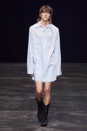 2/55 | Kilian Kerner Spring 2025 | Photo: Andrew Thomas | Courtesy of Berlin Fashion Week Kilian Kerner Spring 2025 | Photo: Andrew Thomas | Courtesy of Berlin Fashion Week