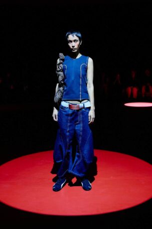 7/24 | LUEDER Spring 2025 | Photo: Finnegan Koichi Godenschweger | Courtesy of Berlin Fashion Week LUEDER Spring 2025 | Photo: Finnegan Koichi Godenschweger | Courtesy of Berlin Fashion Week