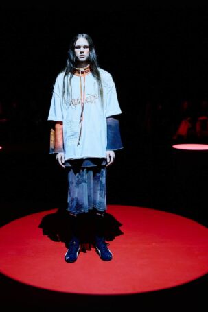 12/24 | LUEDER Spring 2025 | Photo: Finnegan Koichi Godenschweger | Courtesy of Berlin Fashion Week LUEDER Spring 2025 | Photo: Finnegan Koichi Godenschweger | Courtesy of Berlin Fashion Week