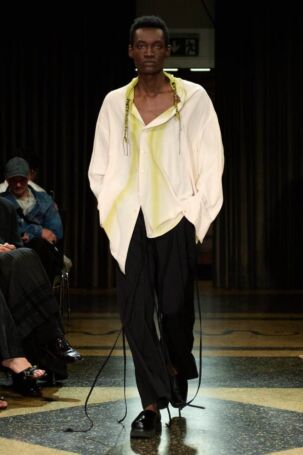 2/23 | Milk of Lime Spring 2025 | Photo: Andrew Thomas | Courtesy of Berlin Fashion Week Milk of Lime Spring 2025 | Photo: Andrew Thomas | Courtesy of Berlin Fashion Week