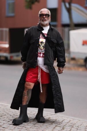 1/20 | SF1OG Spring 2025 Street Style | Photo: Jeremy Moeller | Courtesy of Berlin Fashion Week SF1OG Spring 2025 Street Style | Photo: Jeremy Moeller | Courtesy of Berlin Fashion Week