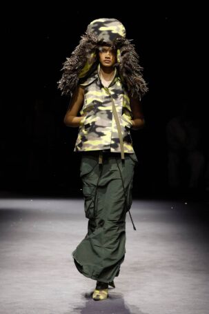 2/38 | Bluemarble Spring 2025 Menswear | Photo: NOWFASHION.com Bluemarble Spring 2025 Menswear | Photo: NOWFASHION.com