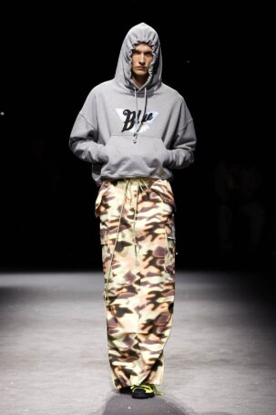 12/38 | Bluemarble Spring 2025 Menswear | Photo: NOWFASHION.com Bluemarble Spring 2025 Menswear | Photo: NOWFASHION.com