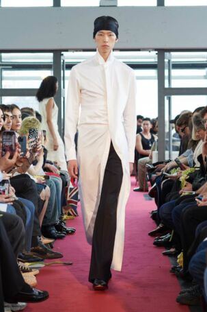 5/30 | Burc Akyol Spring 2025 Menswear | Courtesy of Burc Akyol Burc Akyol Spring 2025 Menswear | Courtesy of Burc Akyol