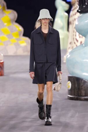 6/49 | Dior Homme Spring 2025 Menswear | Photo: NOWFASHION.com Dior Homme Spring 2025 Menswear | Photo: NOWFASHION.com