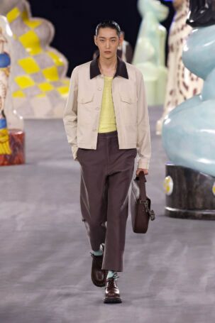 9/49 | Dior Homme Spring 2025 Menswear | Photo: NOWFASHION.com Dior Homme Spring 2025 Menswear | Photo: NOWFASHION.com