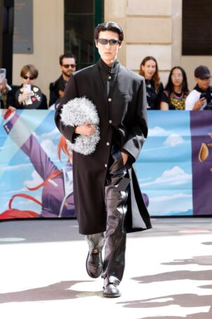 1/39 | Doublet Spring 2025 Menswear | Photo: NOWFASHION.com Doublet Spring 2025 Menswear | Photo: NOWFASHION.com