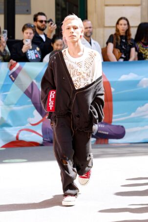 9/39 | Doublet Spring 2025 Menswear | Photo: NOWFASHION.com Doublet Spring 2025 Menswear | Photo: NOWFASHION.com