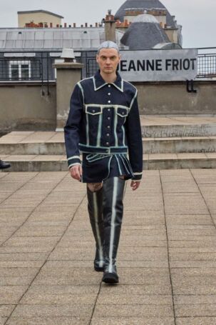 11/31 | Jeanne Friot Spring 2025 Menswear | Courtesy of Jeanne Friot Jeanne Friot Spring 2025 Menswear | Courtesy of Jeanne Friot