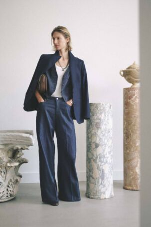 4/33 | Officine Générale Spring 2025 Menswear | Courtesy of Officine Générale Officine Générale Spring 2025 Menswear | Courtesy of Officine Générale