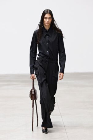 3/59 | JordanLuca Spring 2025 Menswear | Photo: NOWFASHION.com JordanLuca Spring 2025 Menswear | Photo: NOWFASHION.com