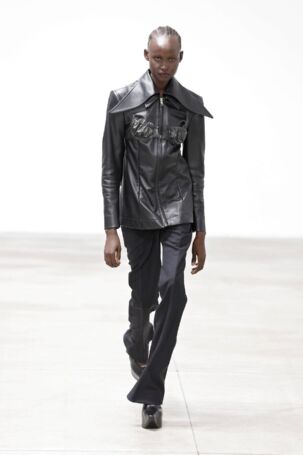 5/59 | JordanLuca Spring 2025 Menswear | Photo: NOWFASHION.com JordanLuca Spring 2025 Menswear | Photo: NOWFASHION.com