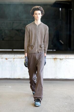 2/41 | Magliano Spring 2025 Menswear | Photo: NOWFASHION.com Magliano Spring 2025 Menswear | Photo: NOWFASHION.com