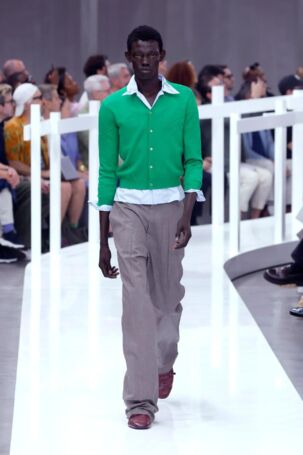 2/53 | Prada Spring 2025 Menswear | Photo: NOWFASHION.com Prada Spring 2025 Menswear | Photo: NOWFASHION.com