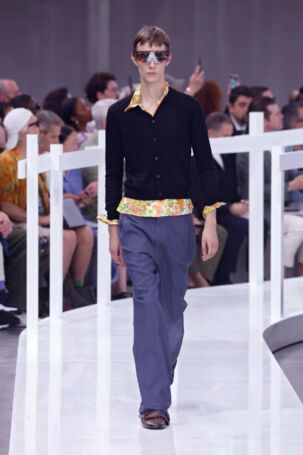 3/53 | Prada Spring 2025 Menswear | Photo: NOWFASHION.com Prada Spring 2025 Menswear | Photo: NOWFASHION.com