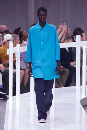 5/53 | Prada Spring 2025 Menswear | Photo: NOWFASHION.com Prada Spring 2025 Menswear | Photo: NOWFASHION.com