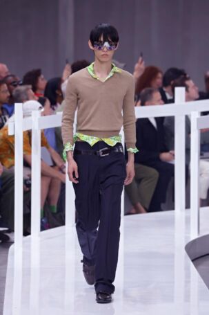6/53 | Prada Spring 2025 Menswear | Photo: NOWFASHION.com Prada Spring 2025 Menswear | Photo: NOWFASHION.com