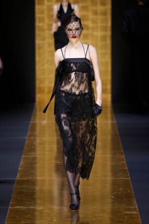 7/65 | Dolce&Gabbana Fall 2024 | Photo: NOWFASHION.com Dolce&Gabbana Fall 2024 | Photo: NOWFASHION.com
