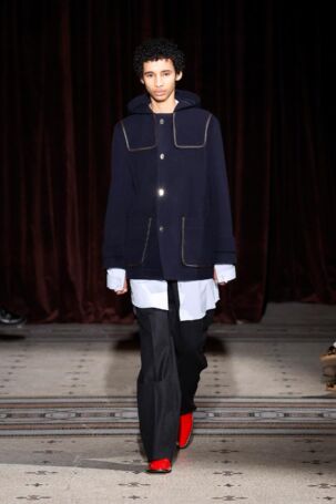 1/32 | Wales Bonner Fall 2024 Menswear | Photo: NOWFASHION.com Wales Bonner Fall 2024 Menswear | Photo: NOWFASHION.com