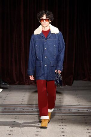 6/32 | Wales Bonner Fall 2024 Menswear | Photo: NOWFASHION.com Wales Bonner Fall 2024 Menswear | Photo: NOWFASHION.com